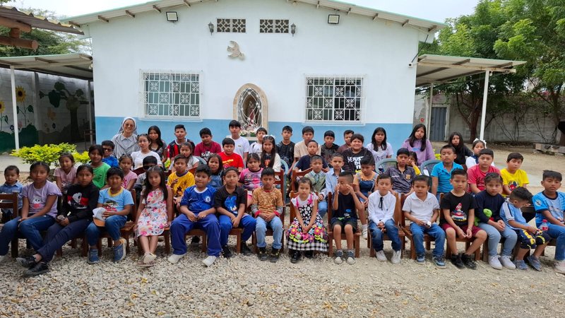 에콰도르 산타엘레나 / 성령강림사도수녀회